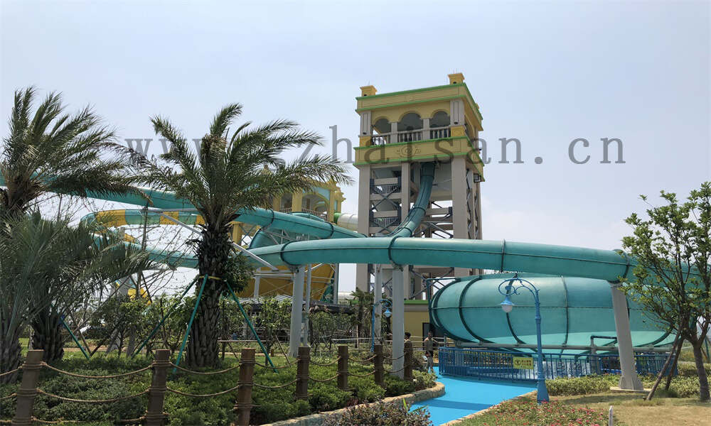 小型水上乐园设施图片